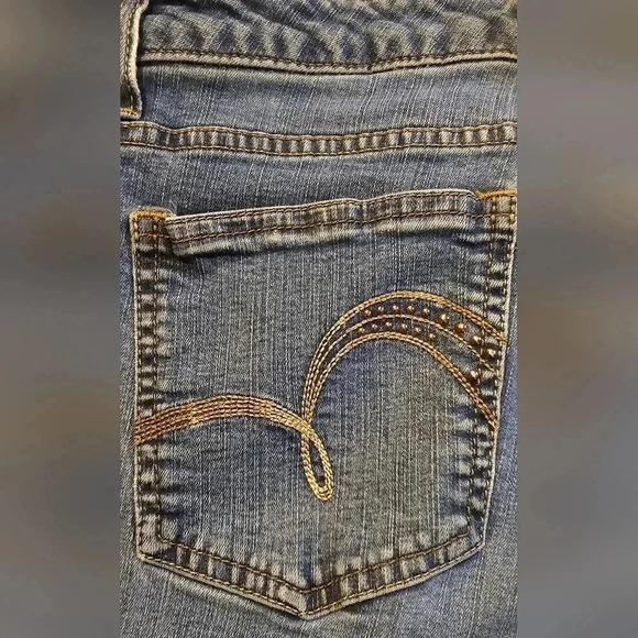 Lee, Size 10, Slender Secret Bootcut Jeans - Picture 3 of 10